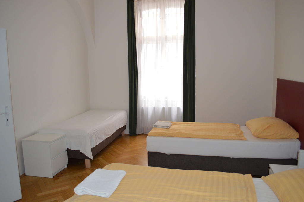 פראג Leo Apartments Old Town מראה חיצוני תמונה