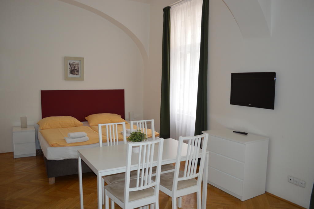 פראג Leo Apartments Old Town מראה חיצוני תמונה