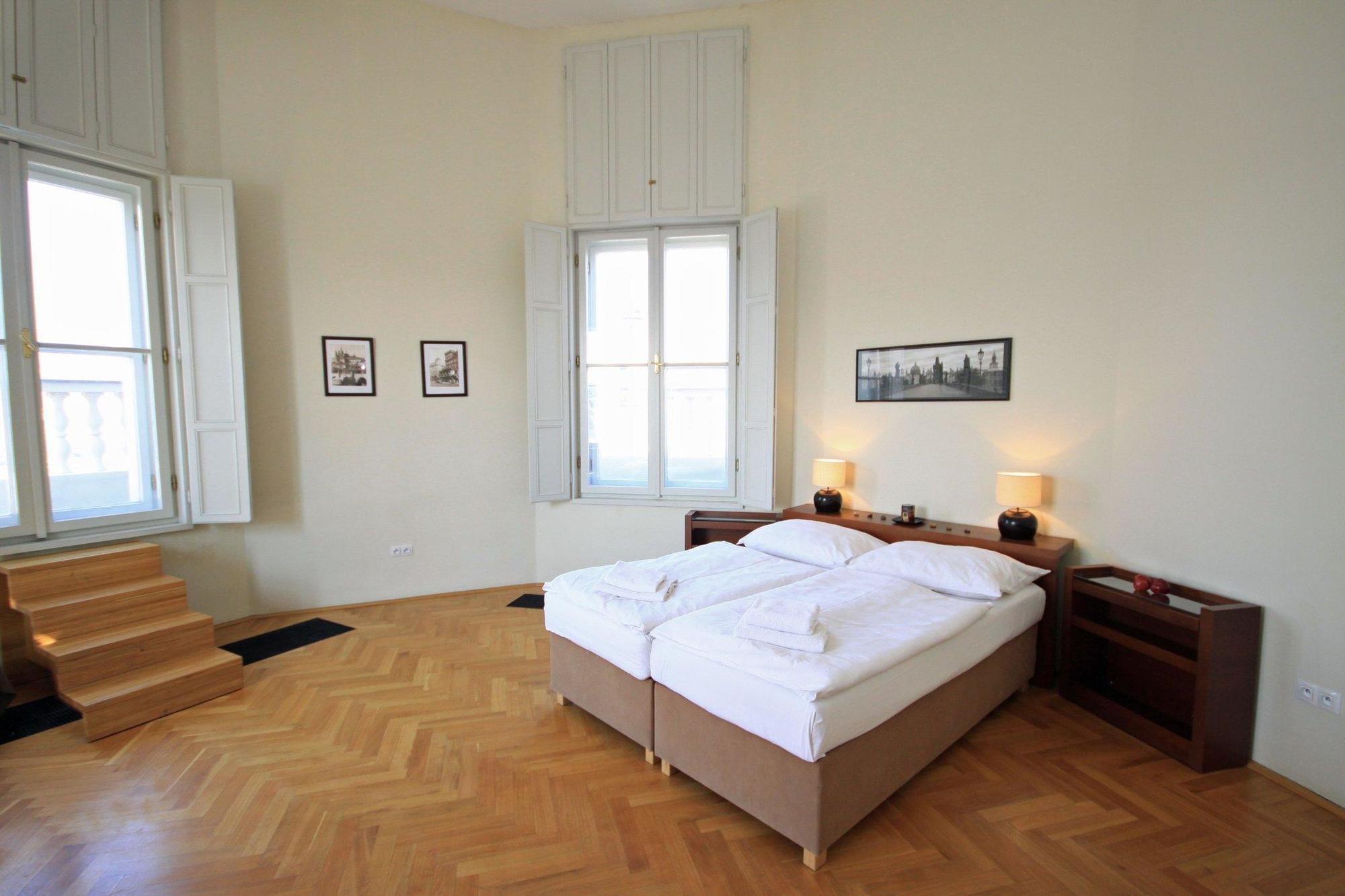 פראג Leo Apartments Old Town מראה חיצוני תמונה