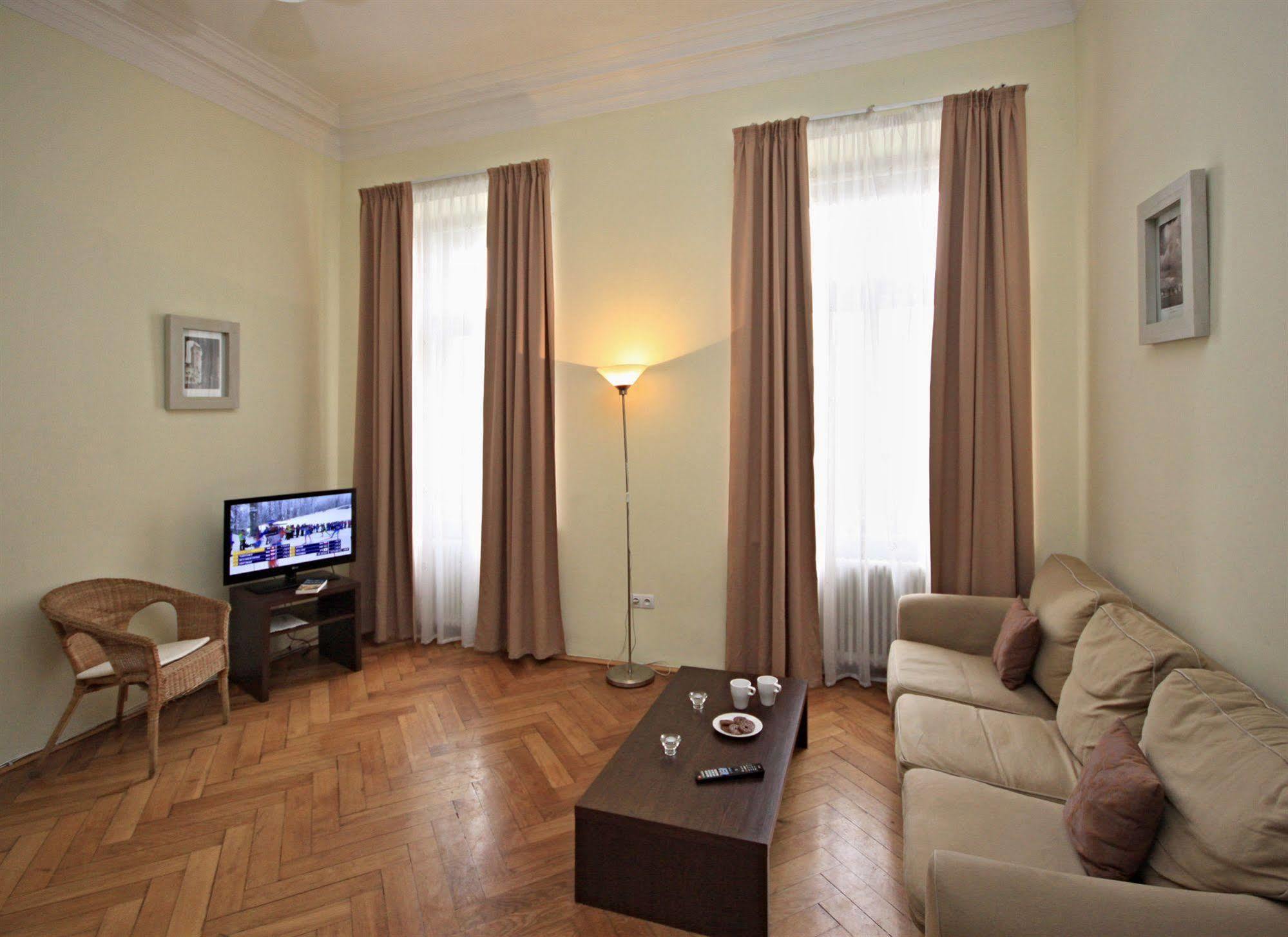 פראג Leo Apartments Old Town מראה חיצוני תמונה