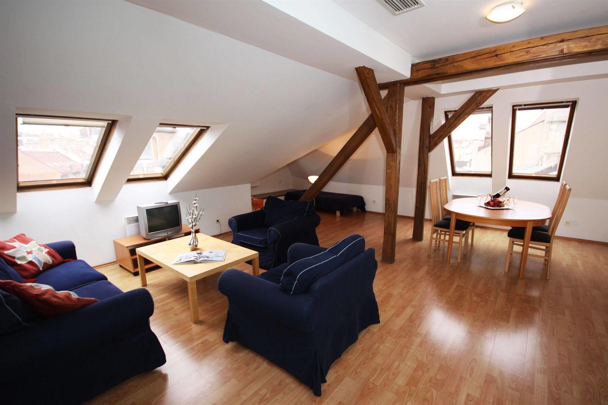פראג Leo Apartments Old Town מראה חיצוני תמונה